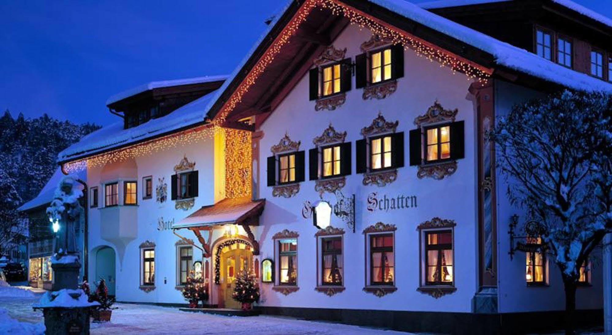 Hotel Schatten การ์มิช-พาร์เทนเคียร์เชน ภายนอก รูปภาพ